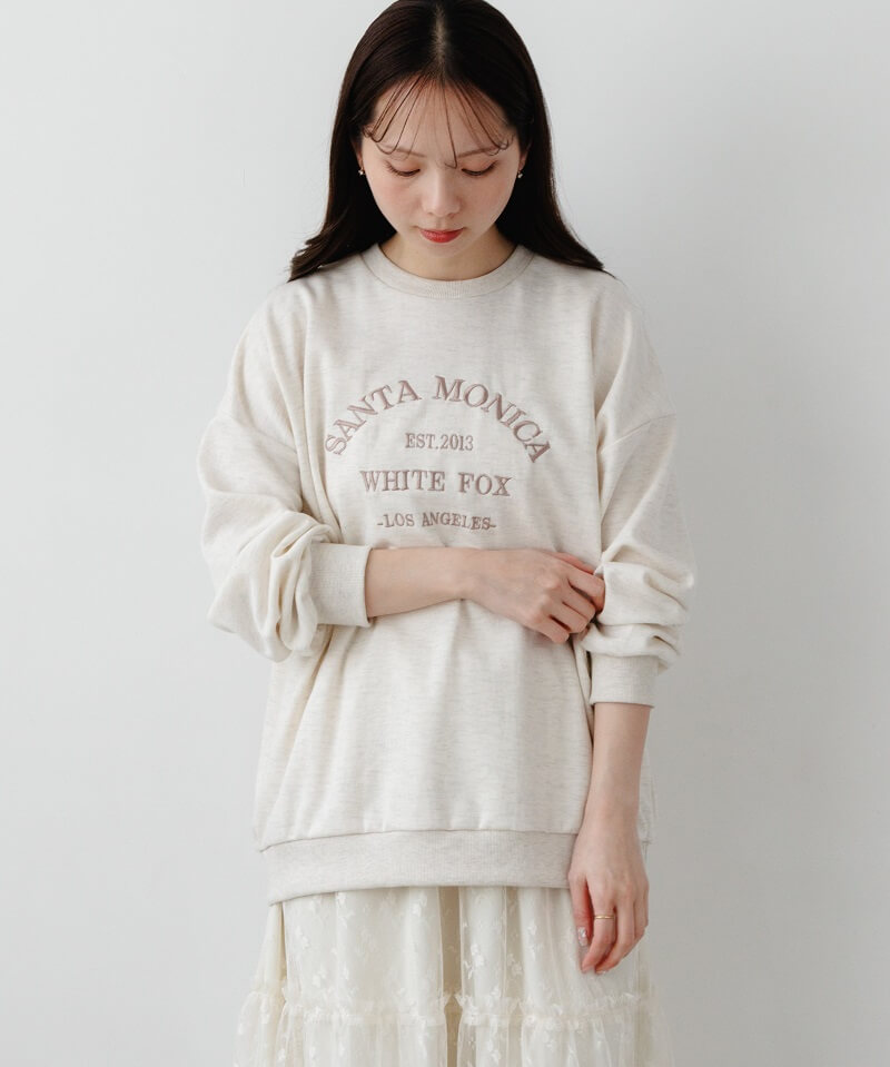 ���[�Y�V���G�b�g�ŗl�X�ȃ{�g���X�Ƒ������ȃX�E�F�b�g��