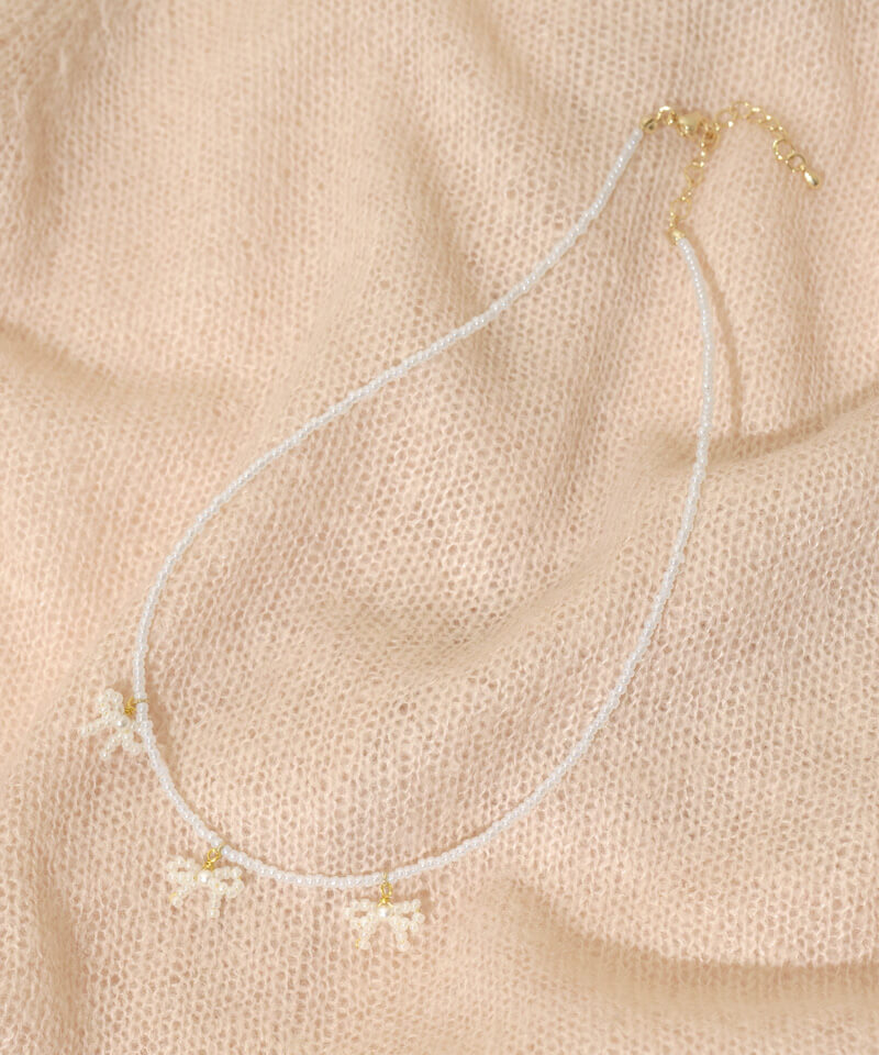 ���邤�邵�������ȃr�[�Y�ƁA���{�����`�[�t�������l�b�N���X��