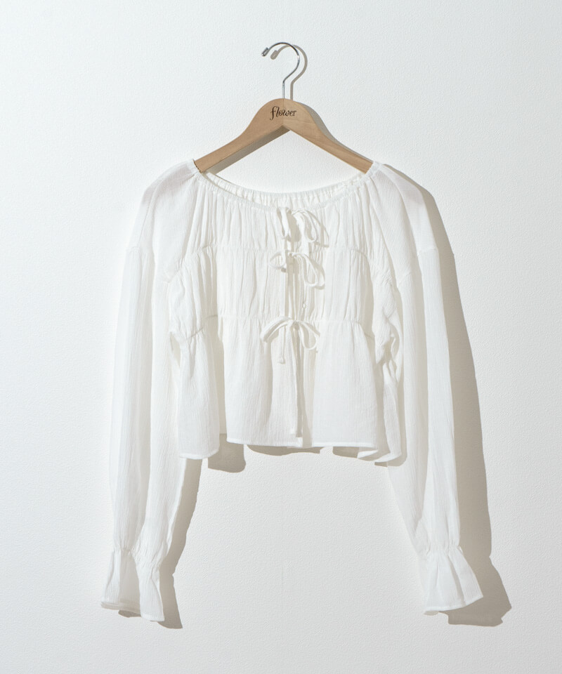 来週削除シェリエ　sheller ペイントフラワーバックリボンブラウス ホワイト SHIRTS / BLOUSE – shéller / シェリエ