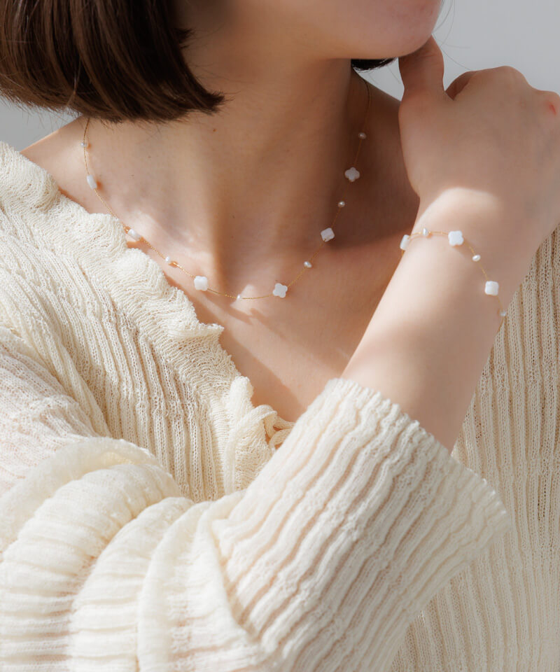 shell bloom necklace～ｼｪﾙﾌﾞﾙｰﾑﾈｯｸﾚｽ | flower／フラワー公式通販 BLOOM シンプル花形ネックレス