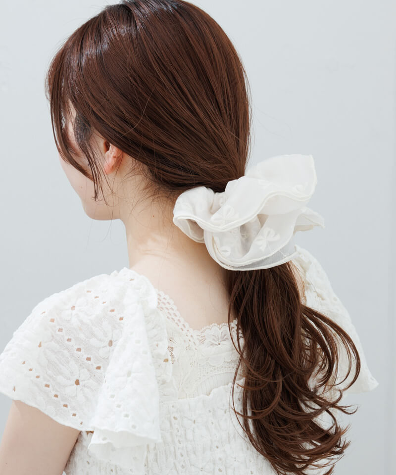 �G�A���[�ȑf�ނ��w�A�X�^�C�����y�₩�Ȉ�ۂɁ�