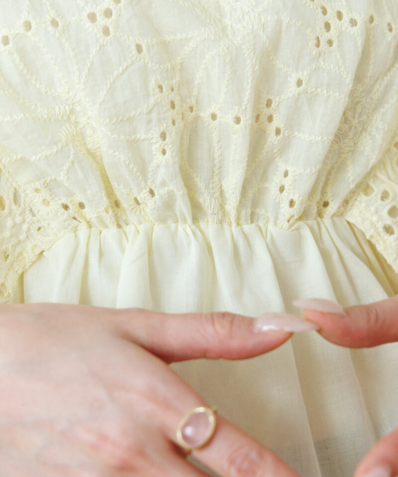 cotton bloom blouse～ｺｯﾄﾝﾌﾞﾙｰﾑﾌﾞﾗｳｽ | flower／フラワー公式通販