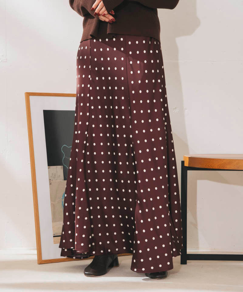 swing line skirt 着用イメージ