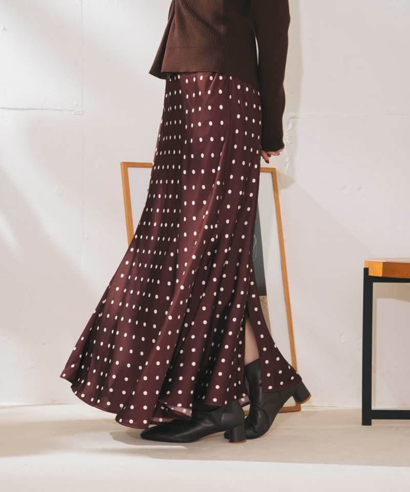 swing line skirt コーディネート