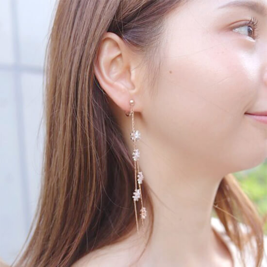 swing flower earring ～ｽｳｨﾝｸﾞﾌﾗﾜｰｲﾔﾘﾝｸﾞ | flower／フラワー公式通販