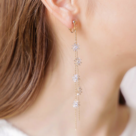 swing flower earring ～ｽｳｨﾝｸﾞﾌﾗﾜｰｲﾔﾘﾝｸﾞ | flower／フラワー公式通販